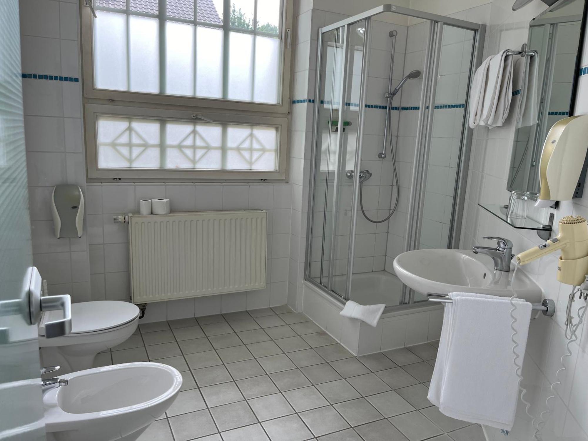 Hotel Hahn Gondelsheim Kültér fotó
